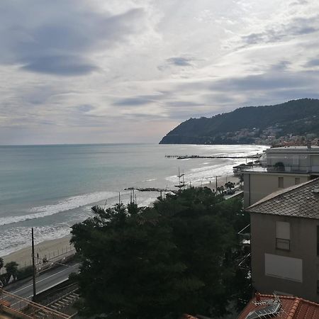 Casa Amisano Appartement Laigueglia Buitenkant foto